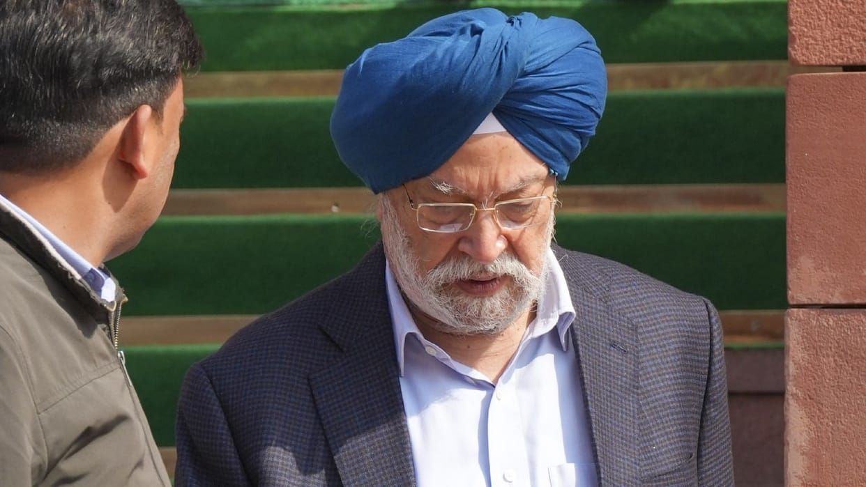 union minister hardeep singh puri remember sikh riot delhi target congress indira gandhi death anniversary
