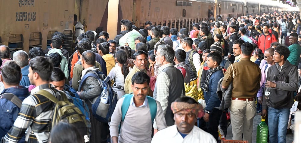 Magh Purnima Bus every 10 minutes for Maha Kumbh and train every 20 minutes 600 soldiers deployed on duty