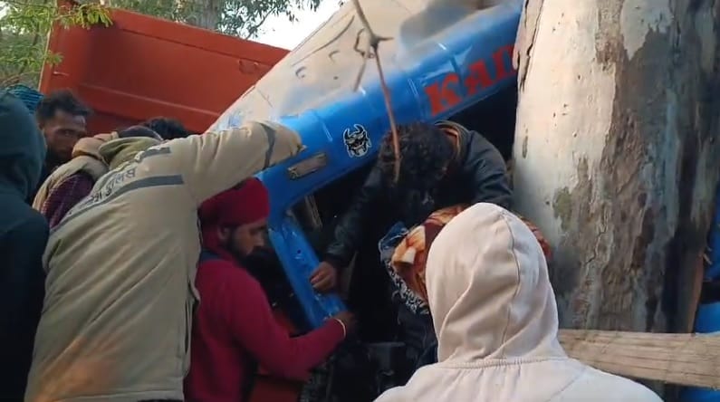 Dumper went out of control hit a tree and overturned driver trapped in the cabin referred to Kanpur
