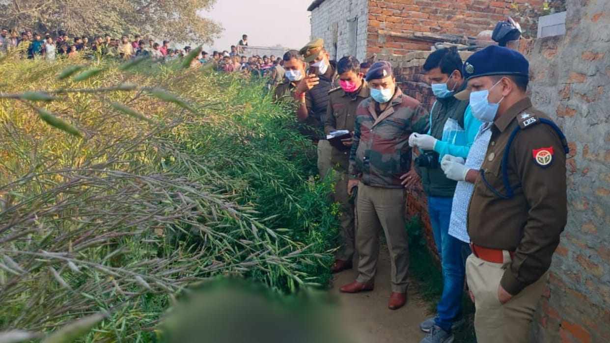 Varanasi police detained four friends in painter murder case