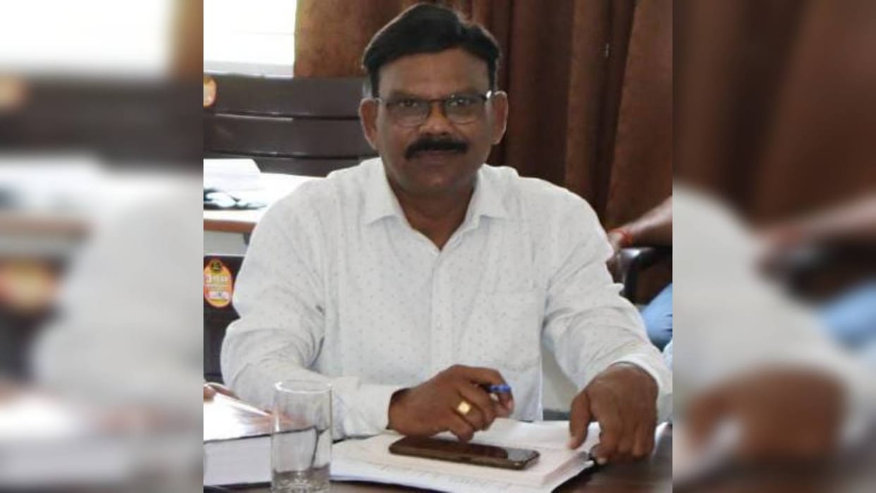 Maihar Collector served notice to Child Development Officer Rajendra Bagre being absent from duty MahaKumbh