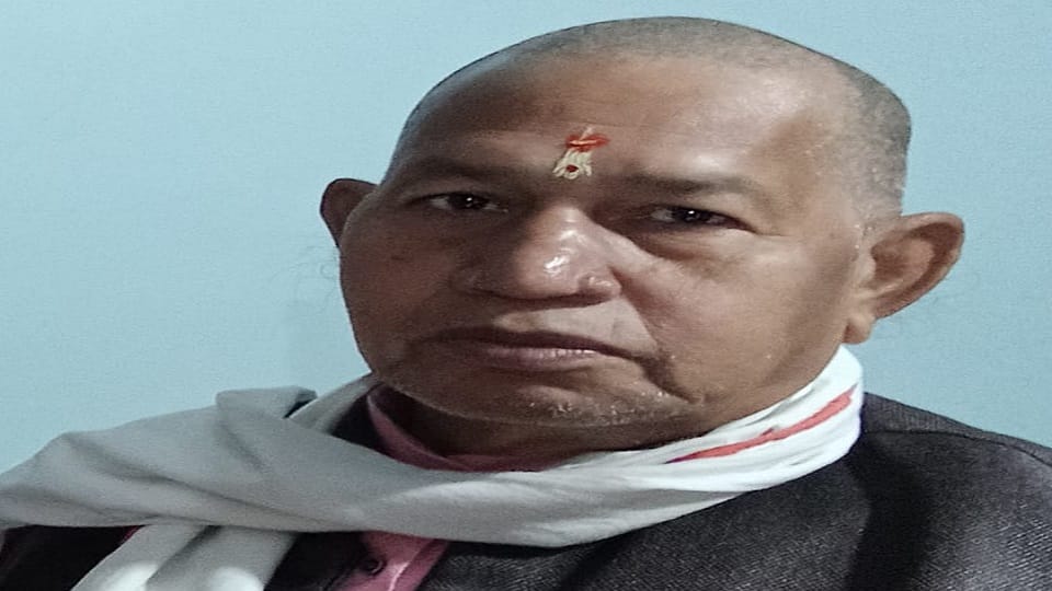 मतदान करने पहुंचे शख्स की मौत