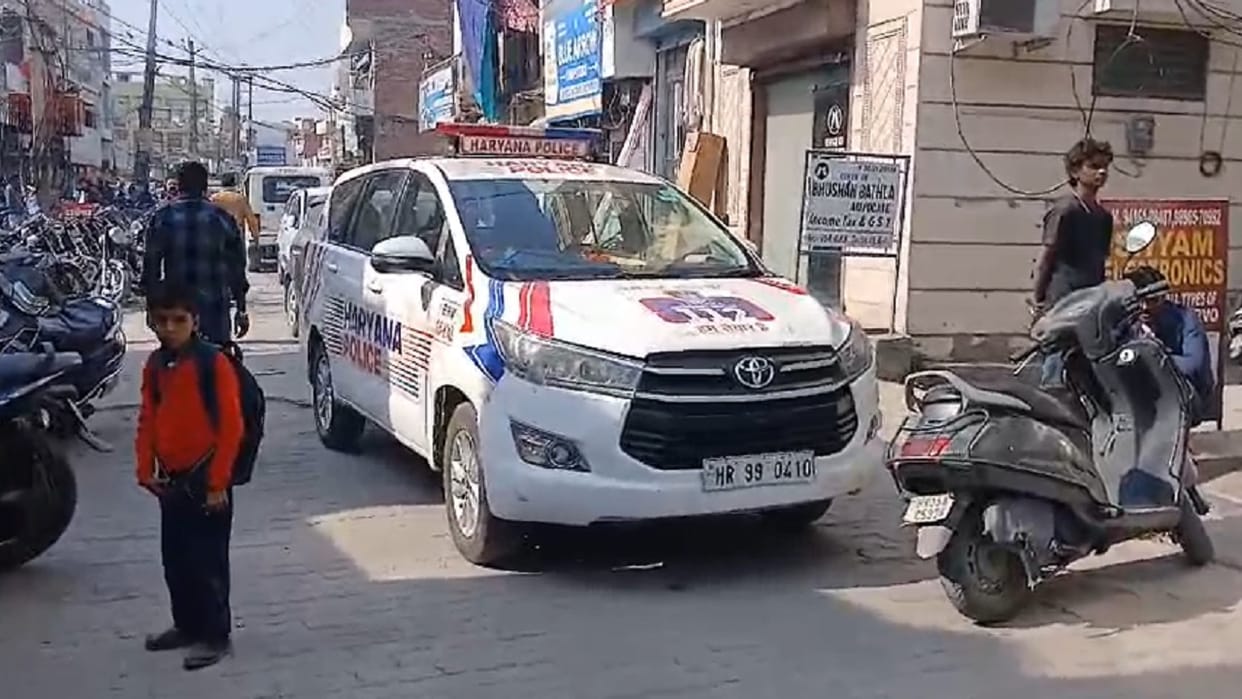 Firing in broad daylight in Karnal, three masked miscreants opened fire; CIA team reached the spot