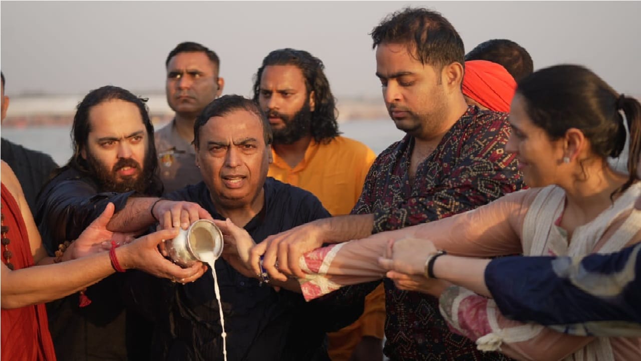 Sunday family time for Mukesh Ambani's Family Holiday Routine