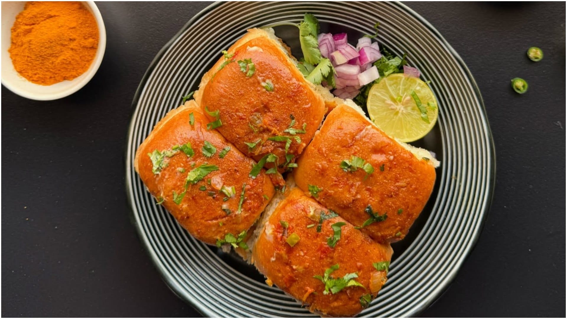Pav Bhaji Recipe in hindi ingredients of pav bhaji banane ka tarika