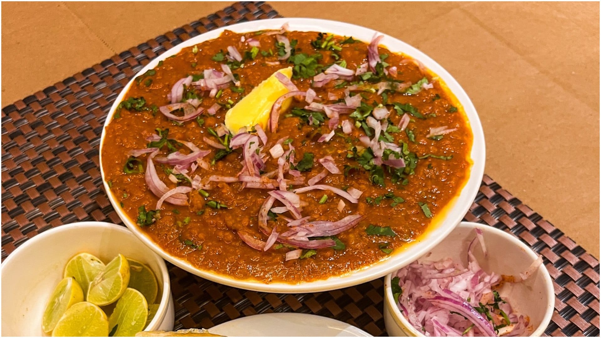 Pav Bhaji Recipe in hindi ingredients of pav bhaji banane ka tarika