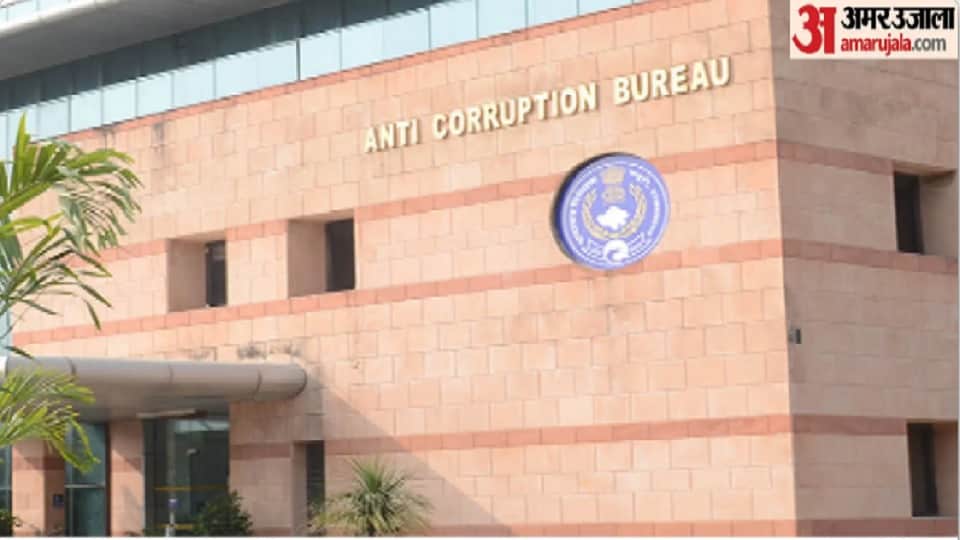 Delhi: ACB team arrived to interrogate AAP MLA Ahlawat
