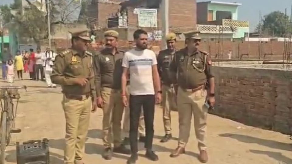 The police took out procession took the criminal out of the district