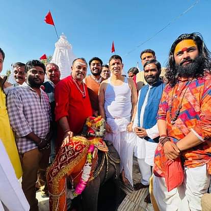 Bhopal: अमरकंटक में हाथी प्रतिमा के नीचे से भी निकले PCC चीफ, CM और पूर्व CM को दे दी चुनौती, जानें क्या कहा Bhopal: PCC chief came out from under the elephant statue in Amarkantak, challenged CM and former CM, know wha