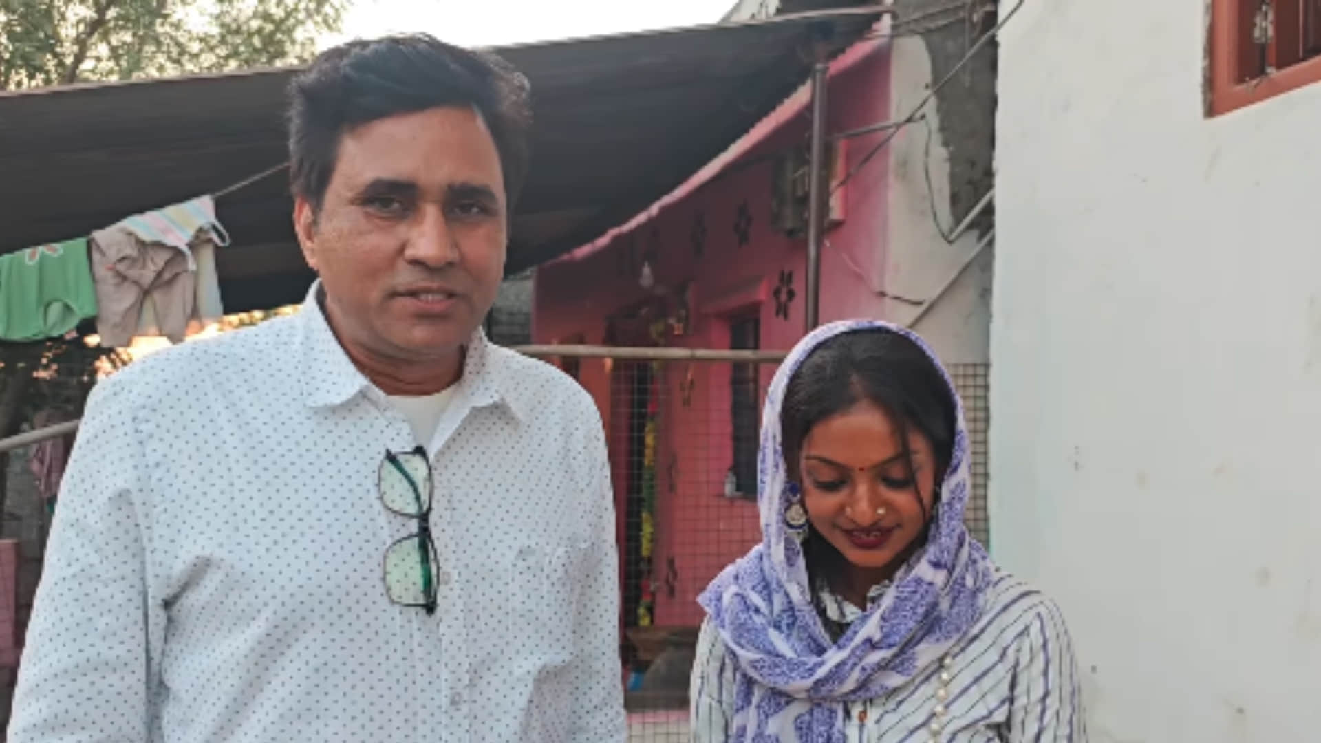 Viral Monalisa: What is Monalisa doing in Mumbai? Sanoj Mishra told when the viral girl will face the camera