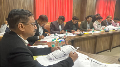 In meeting of Gorakhpur Municipal Corporation Executive, it was decided to collect property tax for 2 years.