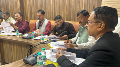 In meeting of Gorakhpur Municipal Corporation Executive, it was decided to collect property tax for 2 years.
