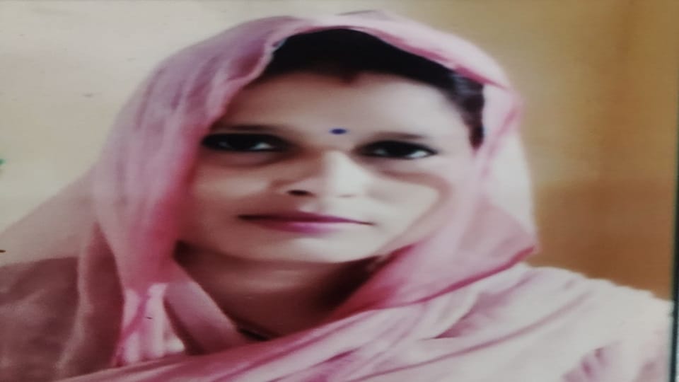 Woman strangled to death for dowry