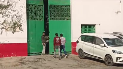 Kanpur Raid Along with Income Tax GST was also stolen they used to tear the transaction papers