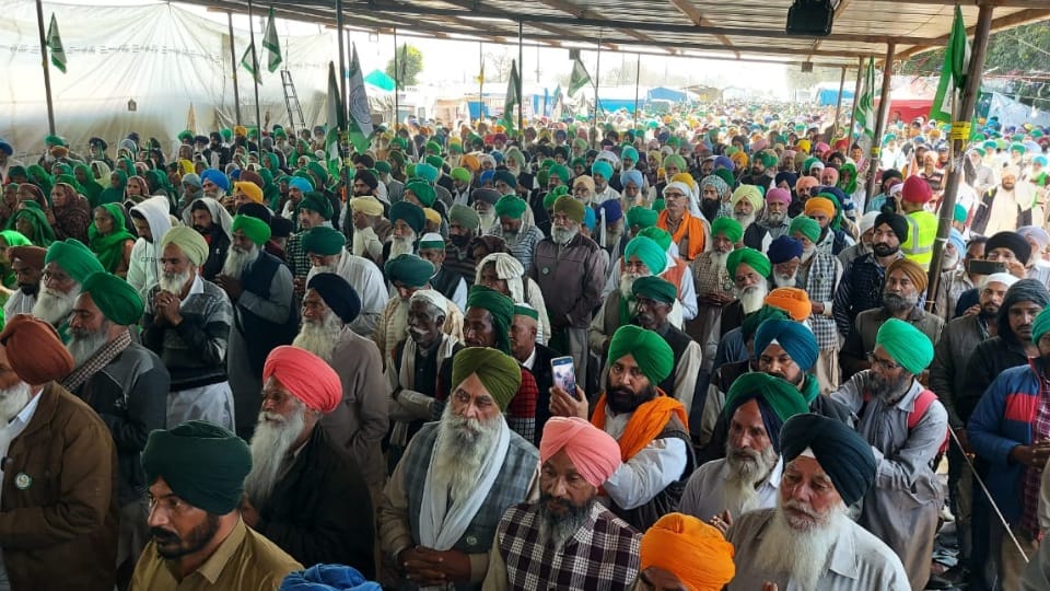 शंभू बॉर्डर में किसान आंदोलन।