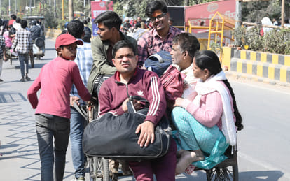 Crowd management with the formula of bathing at the same ghat from the direction of arrival