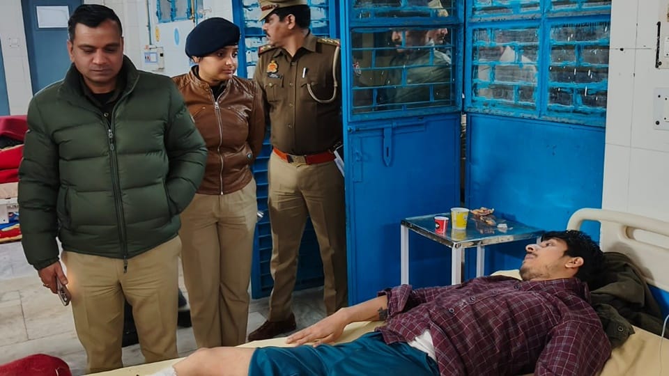 Firing on businessman at night, reward in morning and then two attackers arrested in encounter at night