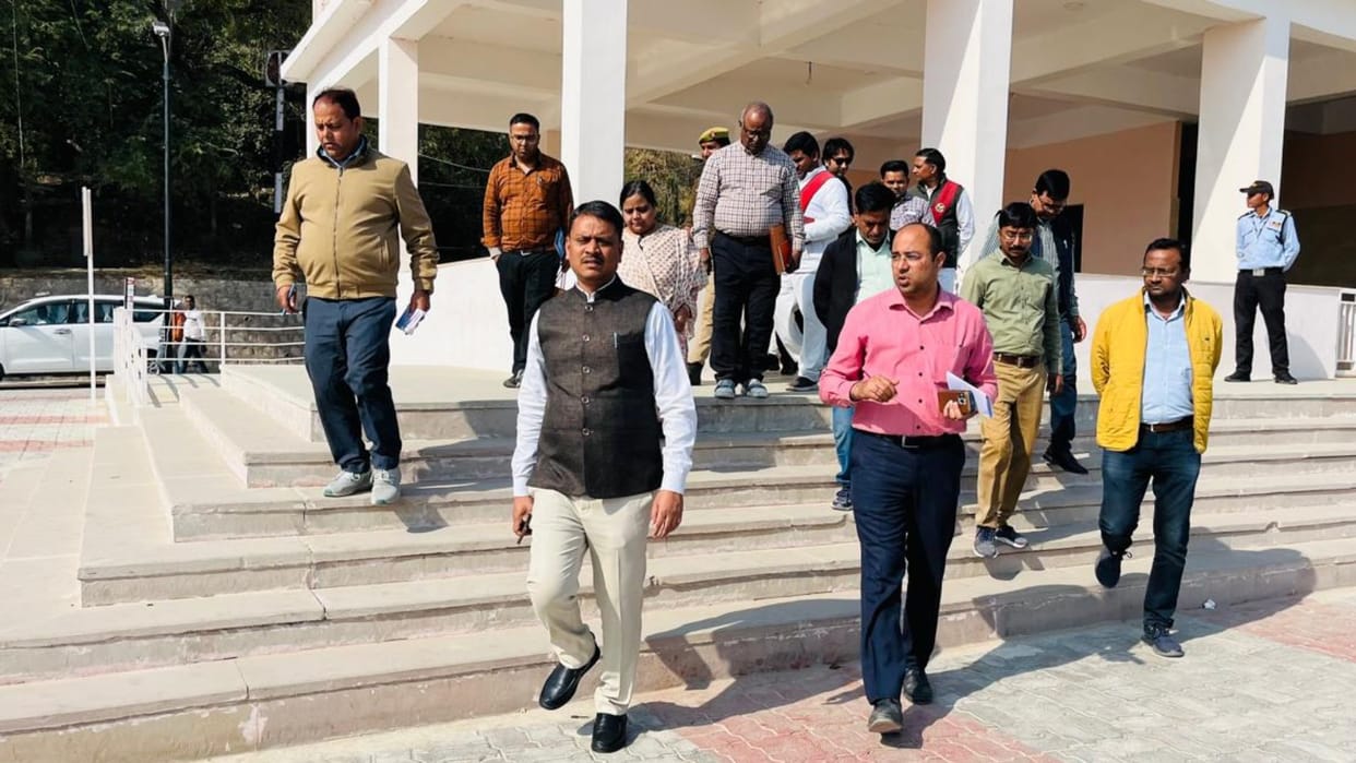 DM S Rajalingam inspected Namo Ghat regarding preparations of Kashi Tamil Sangam