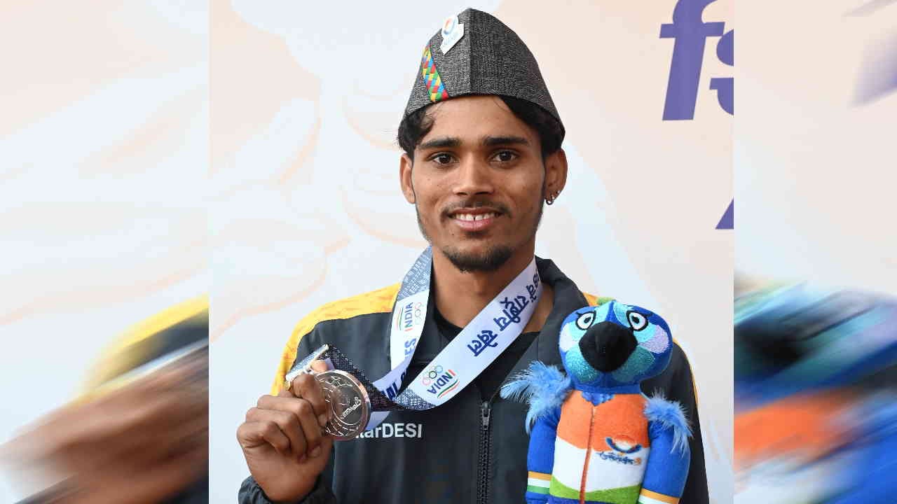 National Games 2025 Uttarakhand Anu Kumar Mother tears of joy flowed after seeing silver medal around son neck