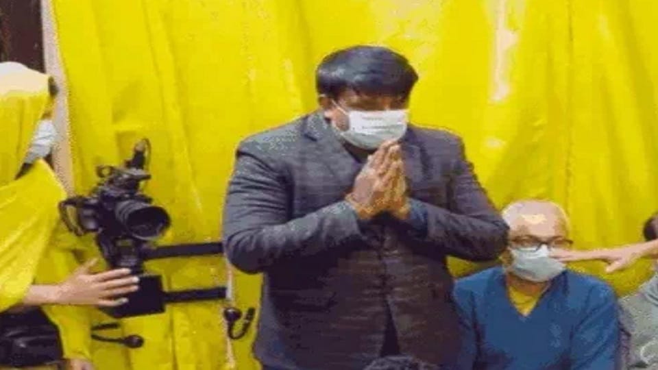 UP: Encounter specialist told Premanand Maharaj - I shoot in an encounter, how can I repent?