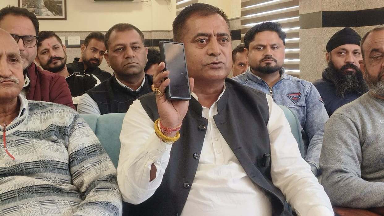 Satpal Raizada said DGP is trying to topple the government at the behest of the central investigation agency