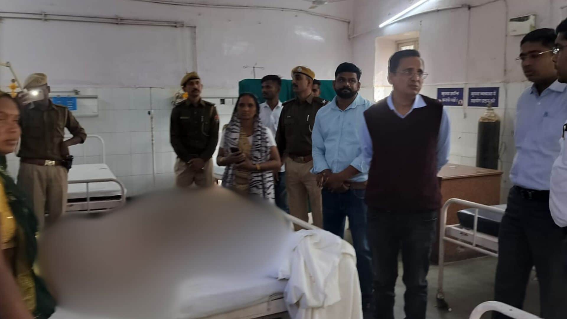 आग में झुलसा युवक
