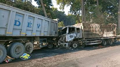 Uttarakhand accident news Two vehicles collided driver died due to fire Vikasnagar Dehradun Accident News