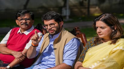 आदित्य ठाकरे, संजय राउत, प्रियंका चतुर्वेदी