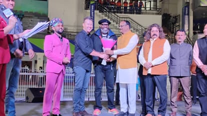 UP Deputy CM Brijesh Pathak inaugurated LLC TEN-10 thanked Amar Ujala