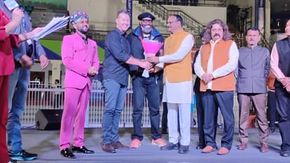 LLC TEN-10: Chris Gayle gave special advice to players said Youngsters should take advantage of opportunity