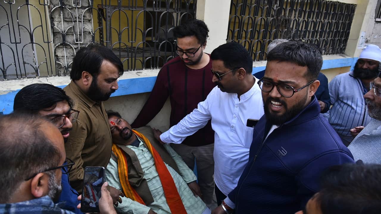 income tax team sealed Pan masala businessman house in Bareilly