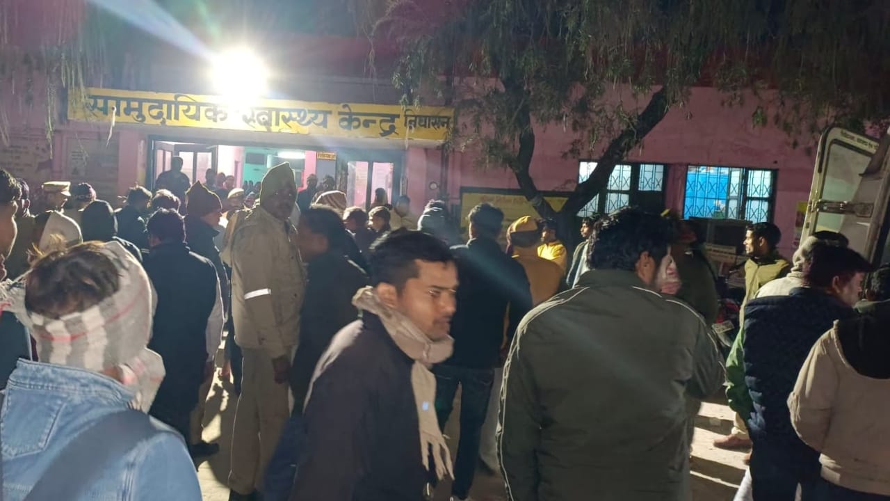 Four people including two friends died in Lakhimpur Kheri road accident