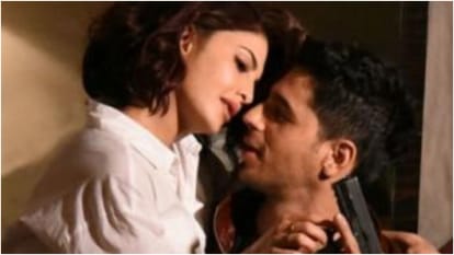 Bollywood Actors Who Lost Control While Filming Kissing Scenes in Movies Flying jatt dayavan azhar