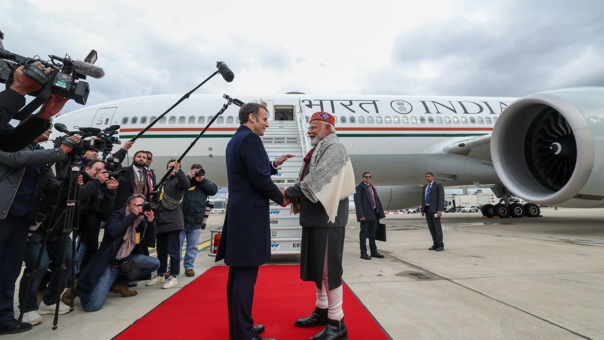 pm narendra modi wear himachali cap kullvi topi on france tour diplomacy