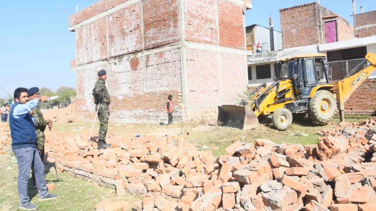 Kanpur: KDA freed five thousand square meters of land from encroachment