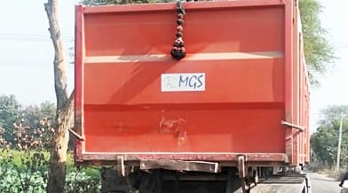 Fatehpur accident Dance of death in bus Accident due to uncontrolled speed  21 lives struggled for 12 minutes