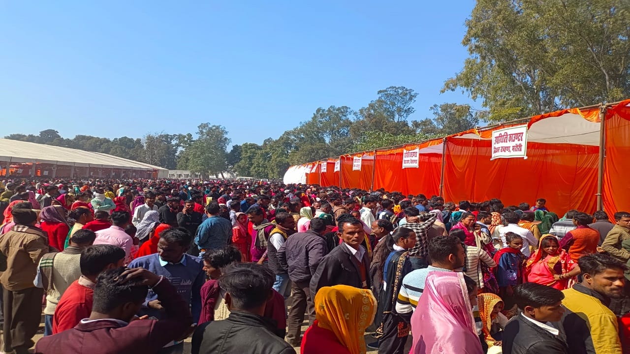 Groom turban and bride sari missing from the bag at Mass marriage ceremony in Pilibhit