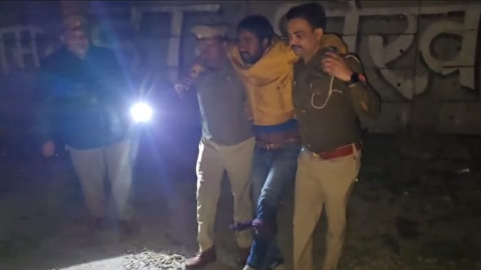 25 thousand people carrying reward arrested in police encounter
