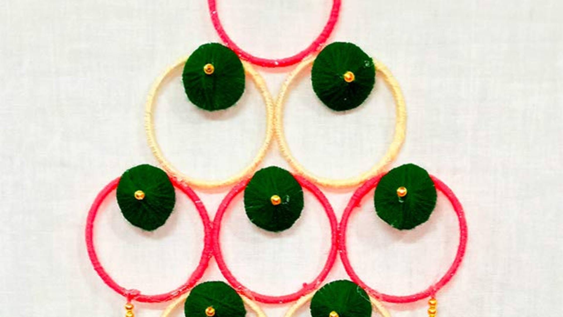 Bangles Decor Decorate your house with old bangles By Following these tips Know the craft Ideas