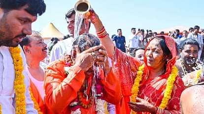 Mahakumbh 2025 Cm Vishnudev Sai Visits Prayagraj With His Cabinet For Maha  Kumbh Snan - Amar Ujala Hindi News Live - Mahakumbh 2025:राज्यपाल और  कैबिनेट के साथ महाकुंभ पहुंचे सीएम साय, त्रिवेणी