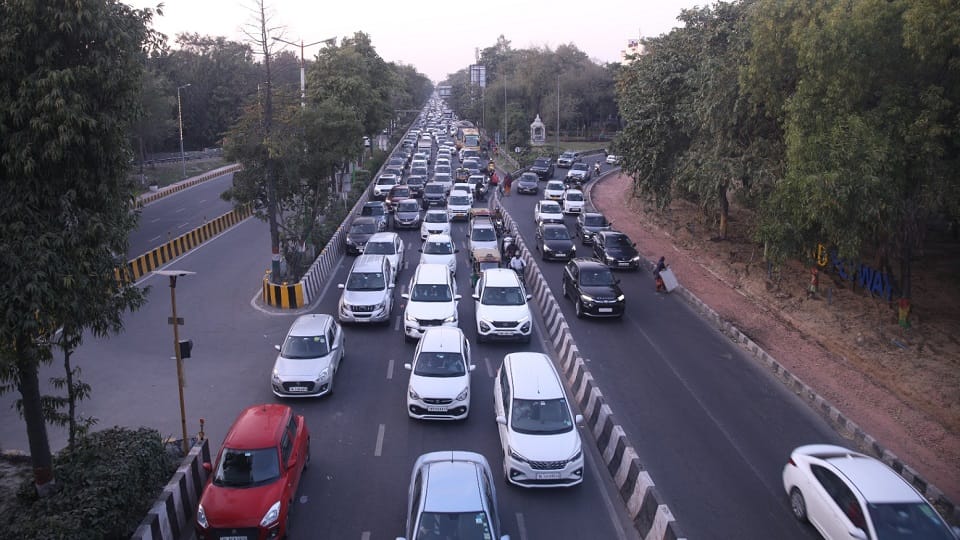 Delhi Link Road will remain blocked from tonight till 17 February