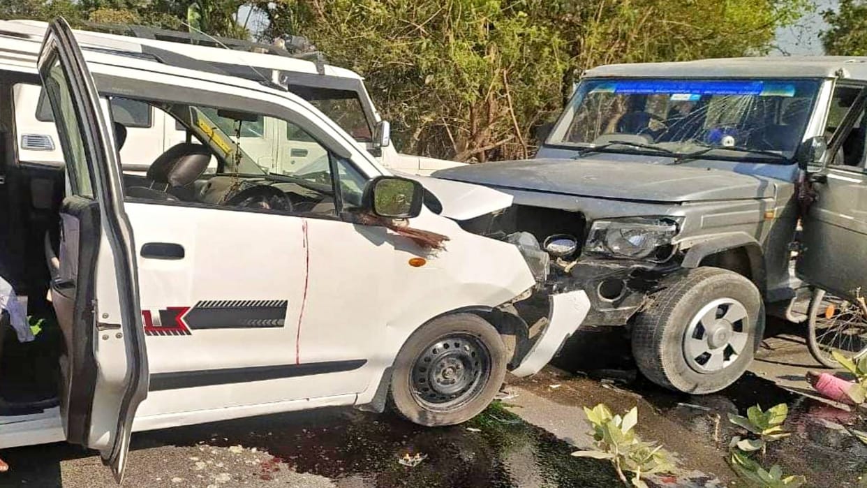 Bihar Road Accident Two people died Muzaffarpur four people seriously injured returning after fixing wedding