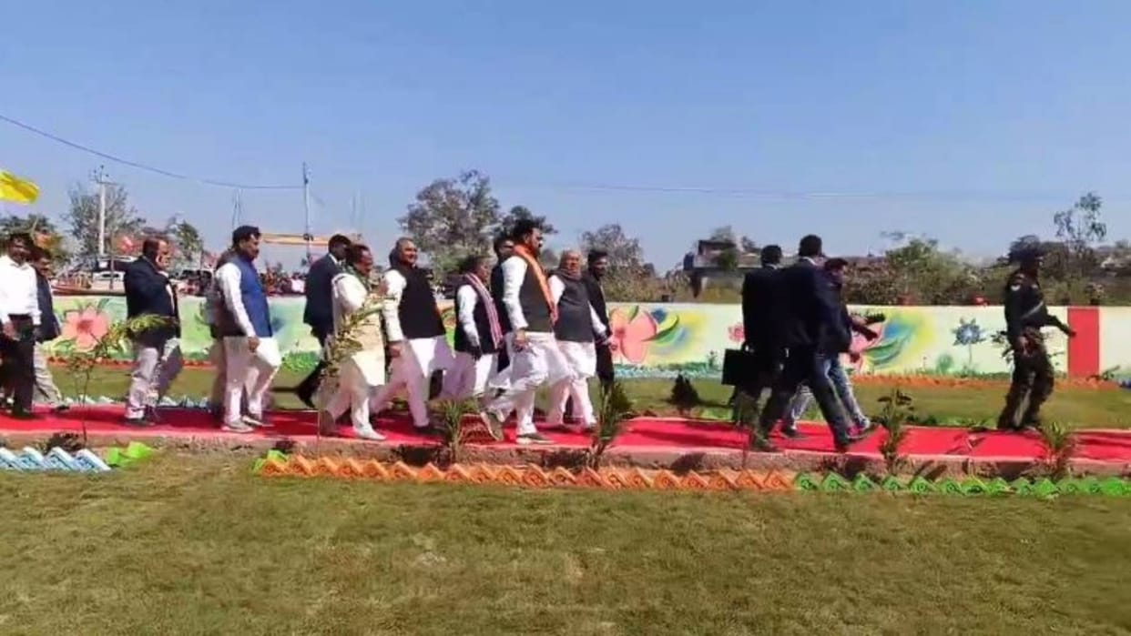 Pragati Yatra CM Nitish gave gift 120 crores Arwal inaugurated laid foundation stone 144 development projects
