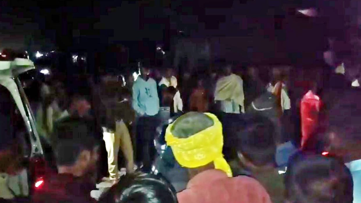 Bihar Road Accident Two close friends died in Muzaffarpur road accident another injured