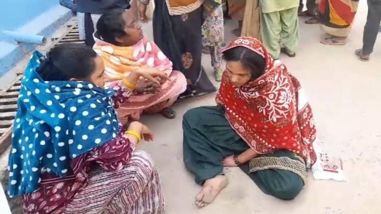 Bihar Munger mother five children fell in love her husband could not bear illicit relationship horrifying step