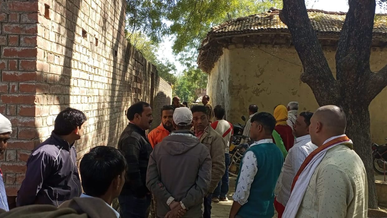 Sensation due to the body of a young man found near the railway gate