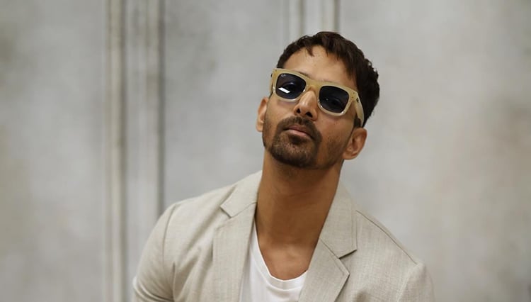 Kumar Rane Sanam Teri Kasam Actor Harshvardhan Rane Meeting With Director Omung ...