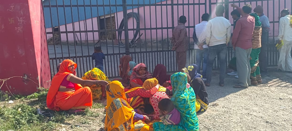 Three workers buried while packing sacks two dead and one injured mill owner locked the mill and fled