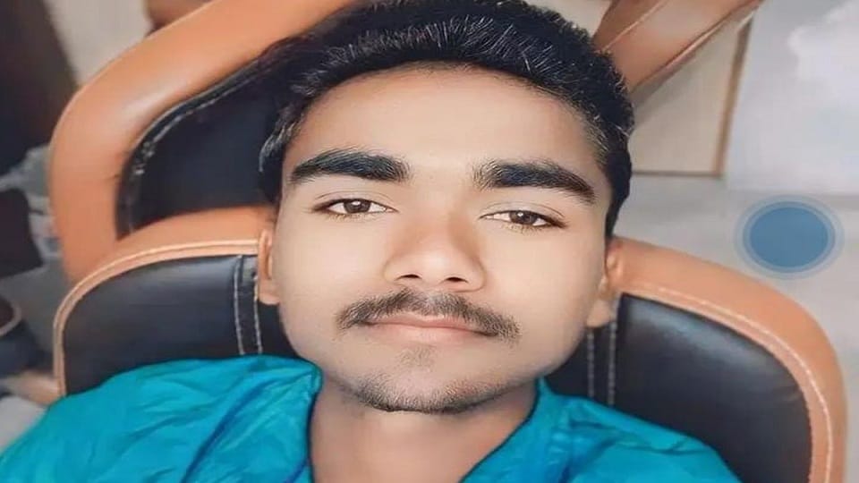 mainpuri news suicide death vegetable seller