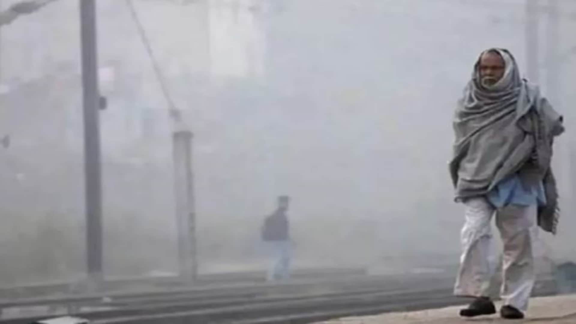 राजस्थान में कड़ाके की ठंड से जनजीवन प्रभावित।